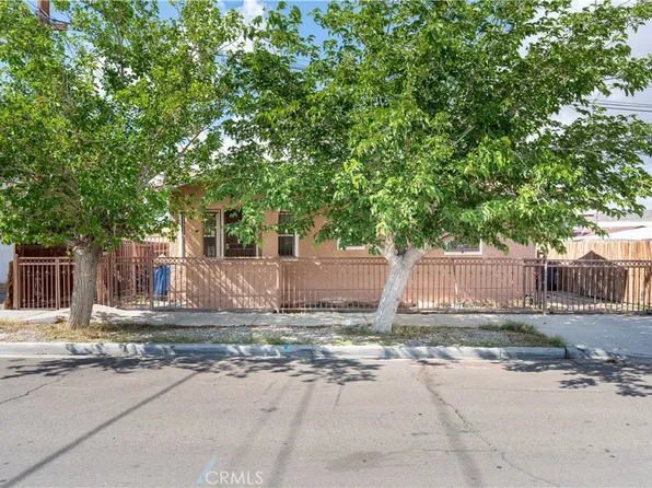 113 E White St, Barstow, CA 92311