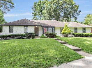 5801 W 89th St, Overland Park, KS 66207