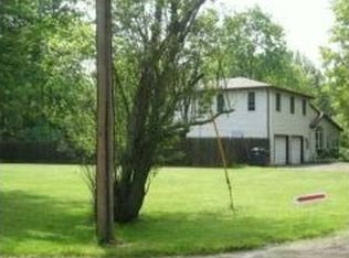 9515 Ivanhoe St, Angola, NY 14006