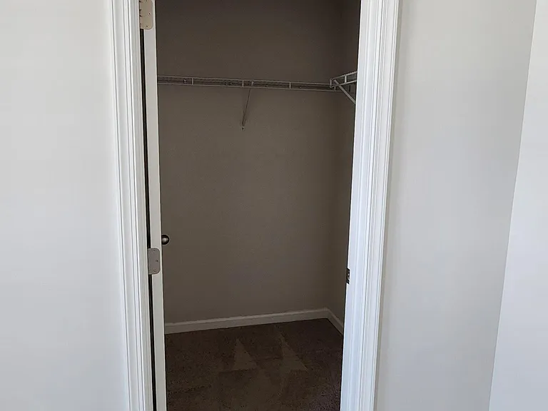 9760 Oak Grove Dr — Photo 12