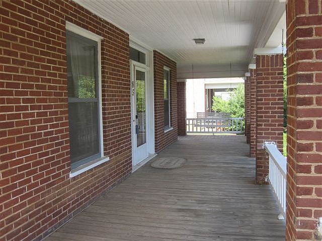 1st image of 85 Claiborne Ave