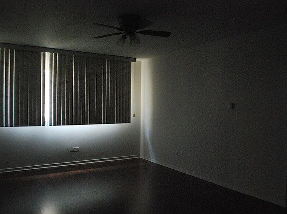 3rd image of 2537 N Thatcher Ave #1C