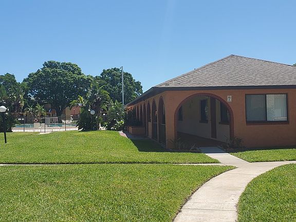3rd image of 123 San Juan Cir