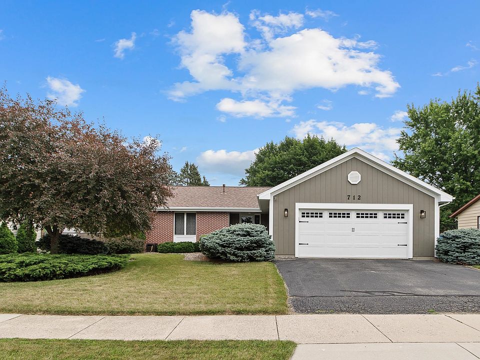 1st image of 712 N Wuthering Hills Dr