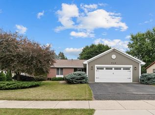 712 N Wuthering Hills Dr, Janesville, WI 53546