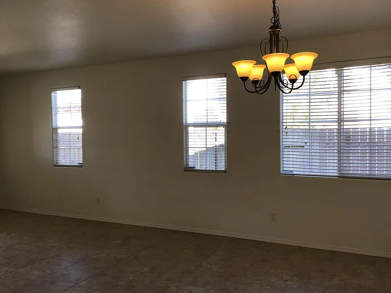 1419 Sabrina Ct — Photo 15