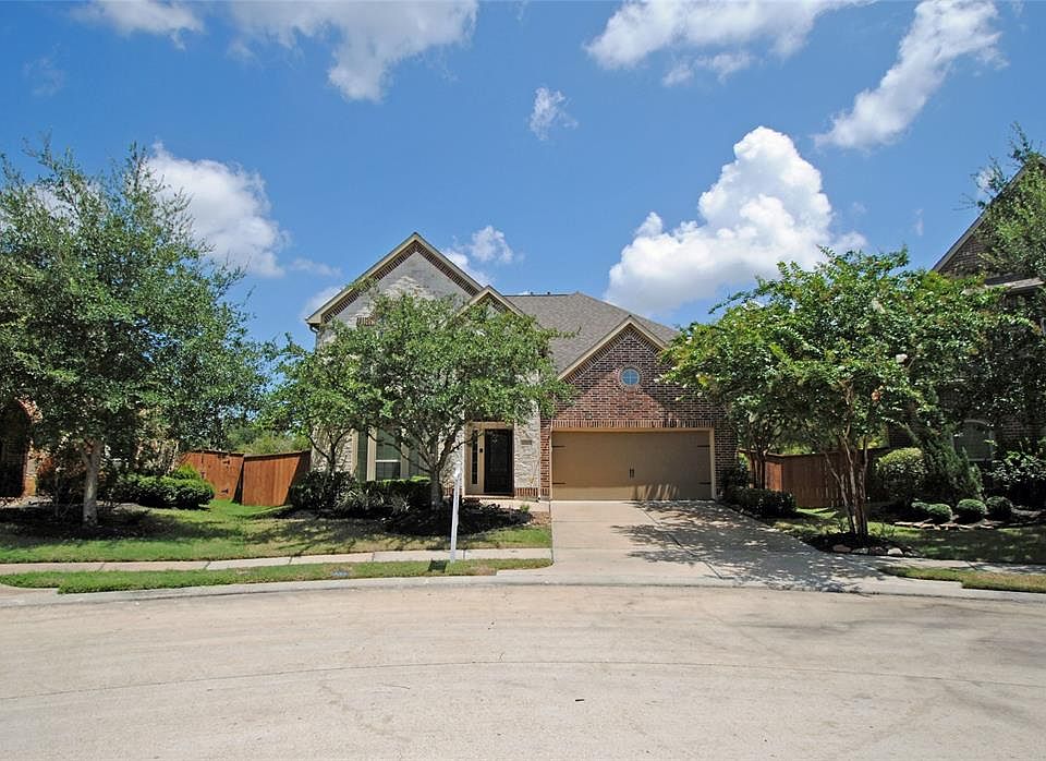 1st image of 10207 Carolyndale Dr