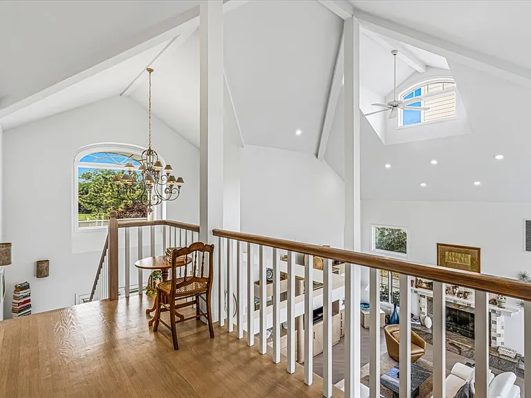 Bay Meadow Ln — Photo 20