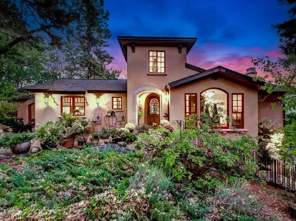 13629 Oak Forest Dr, Grass Valley, CA 95945