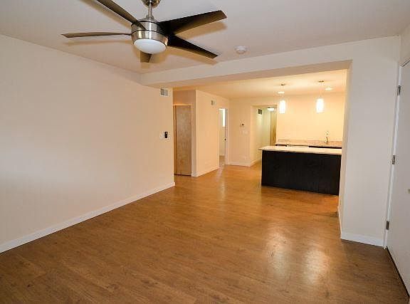 4th image of 900 N Fairfield Ave #Gsgarden