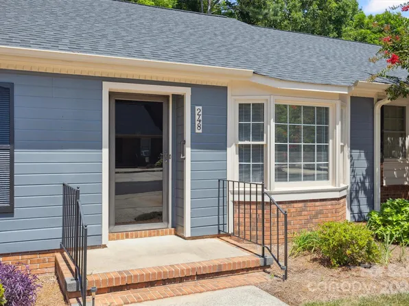 248 Pointe Cir, Rock Hill, SC 29732