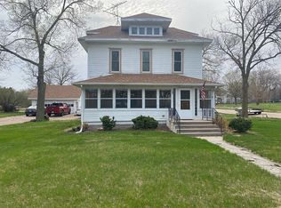 102 Johnson St, Fullerton, NE 68638