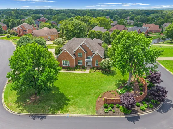 412 Treemont Dr, Clarksville, TN 37043