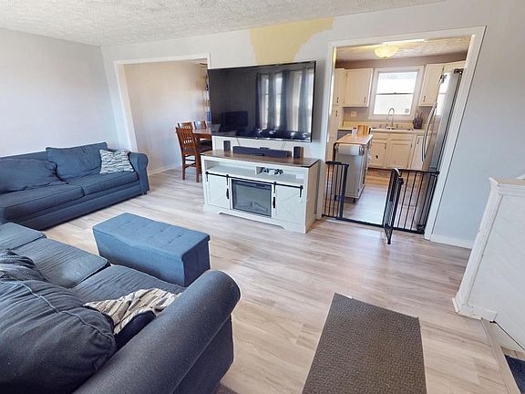 4th image of 37 Decatur Ln