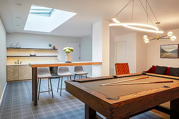 Rented by Remax Edge | media 35