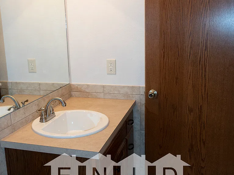 128 N Texoma Dr — Photo 11