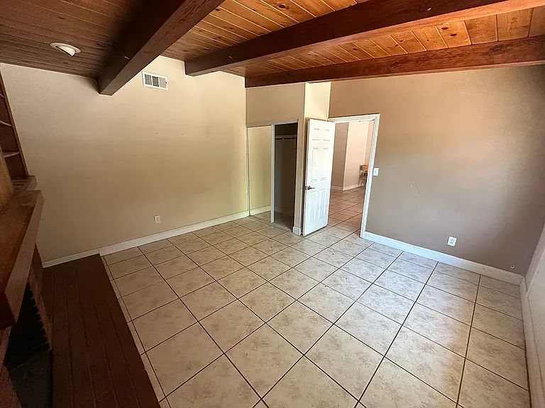 3598 Mount Vernon Ave — Photo 15