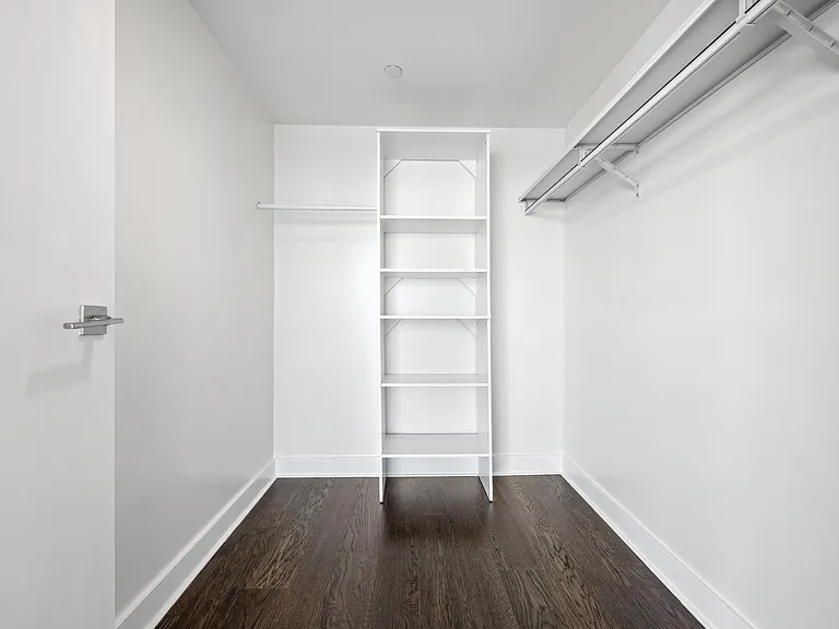 718 Long Bridge St #800 — Photo 29