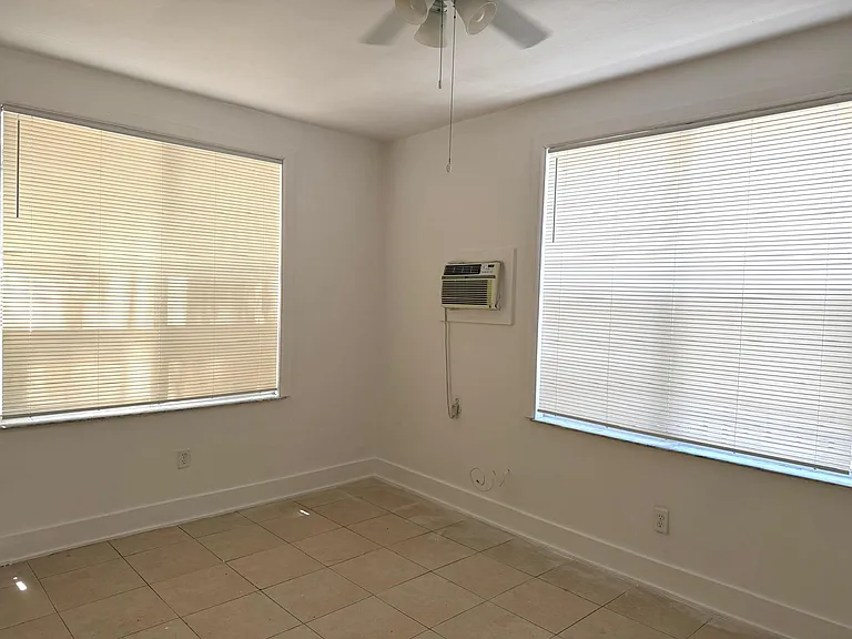 215 Calabria Ave #6 — Photo 8