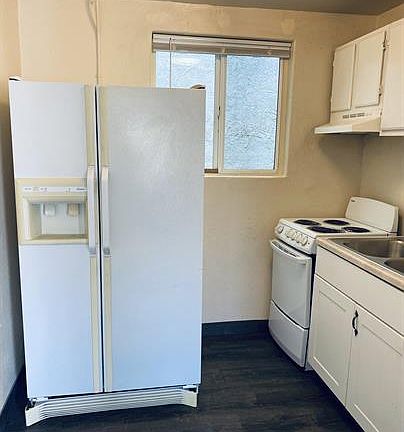 5th image of 2411 S 6th Ave APT 2