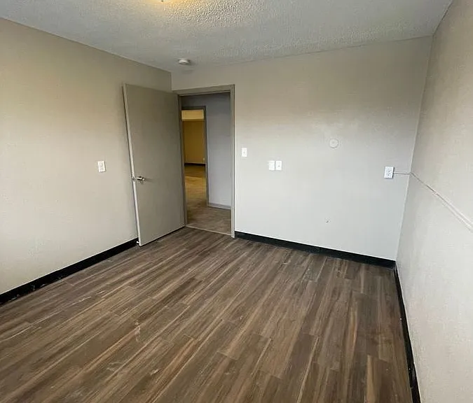 501 S Walnut St #6 — Photo 4