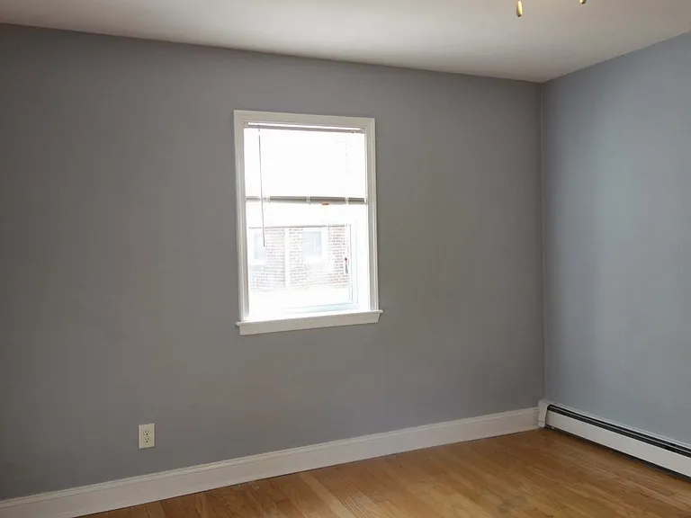8105 Greenwood Ave — Photo 49