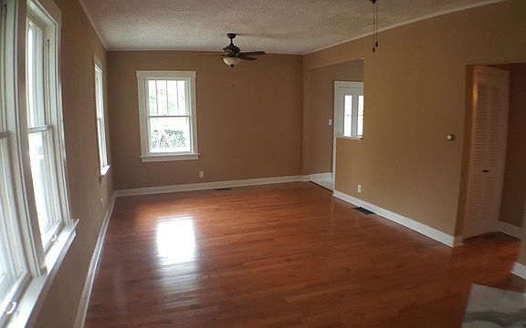 4th image of 149 W Comfort St