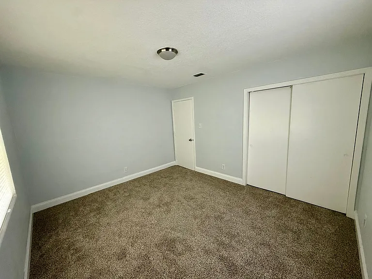 4721 E Castlewood Dr — Photo 9