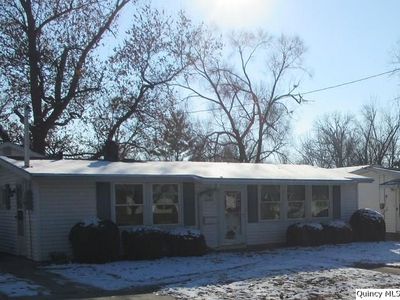 2050 Maple St, Quincy, IL, 62301