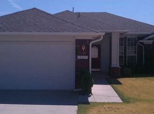 513 Lone Oak Dr, Norman, OK 73071