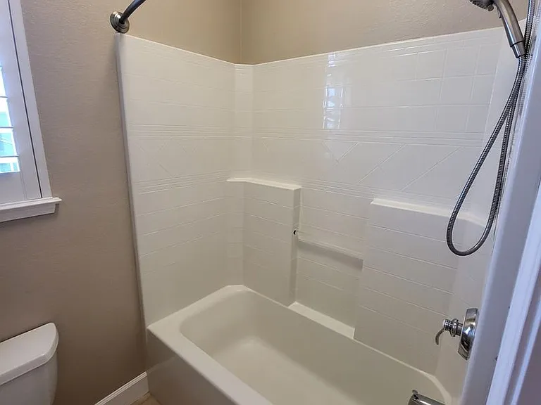 1727 Southgate Dr — Photo 18