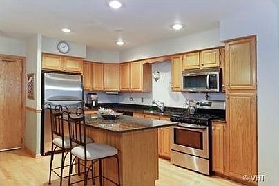 4th image of 7420 W Lawrence Ave Unit 110