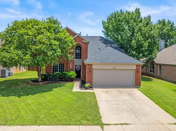 2602 Wandering Oak Dr, Corinth, TX 76208