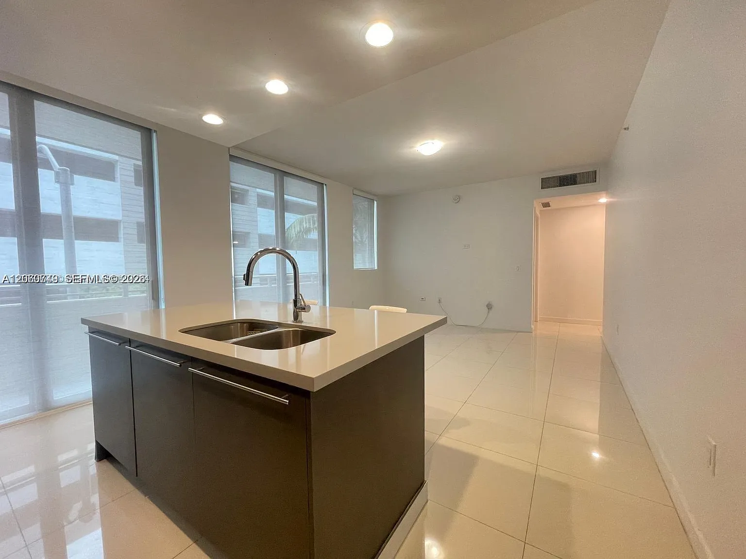 Midtown Doral Condo 4 — Photo 4