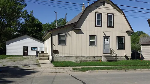 507 W Buttles St Photo 1