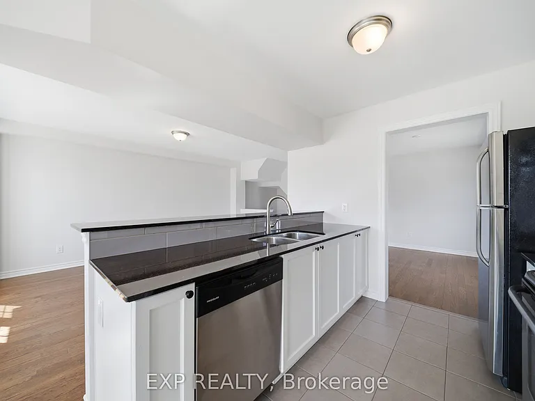 429 Rosingdale St — Photo 14