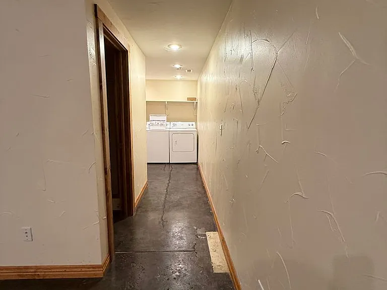 213 W Olive St #212 — Photo 5