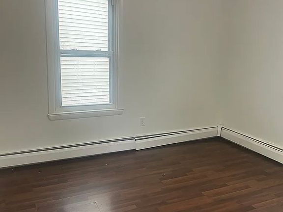 2nd image of 111 Knowles St #2