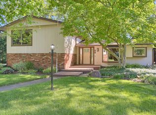 31 Willow Ct, Champaign, IL 61822