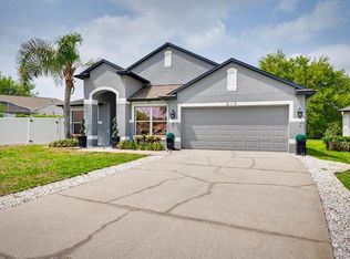 813 Grand Hughey Ct, Apopka, FL 32712