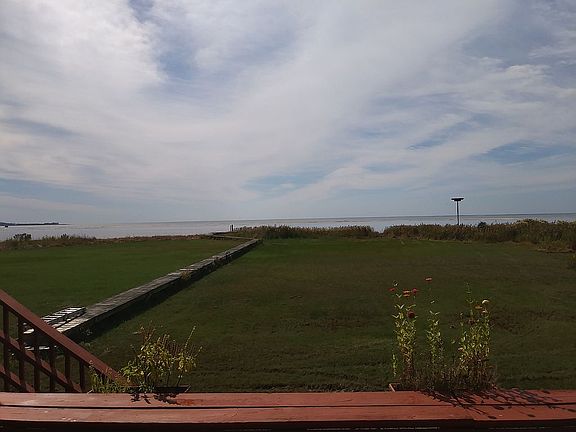 5th image of 3114 Bay View Dr