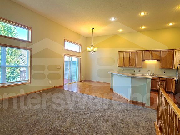 3rd image of 1735 Philipp Dr