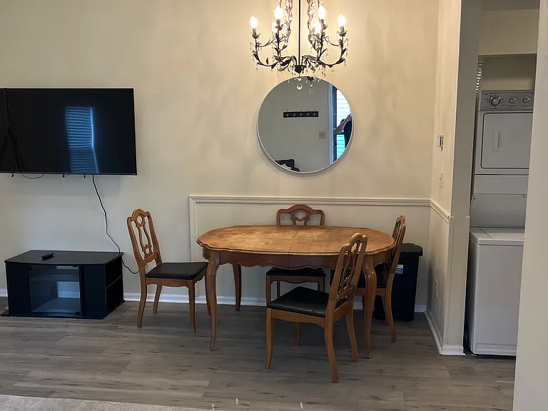 331 California St — Photo 2