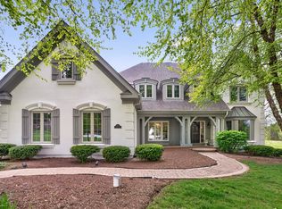 38W535 Golfview Ct, Saint Charles, IL 60175
