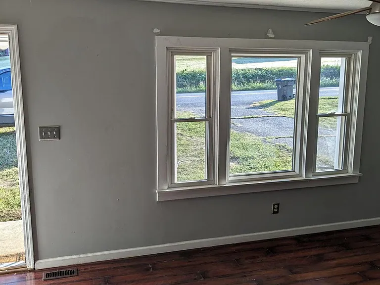 3484 Old Kentucky Rd — Photo 10