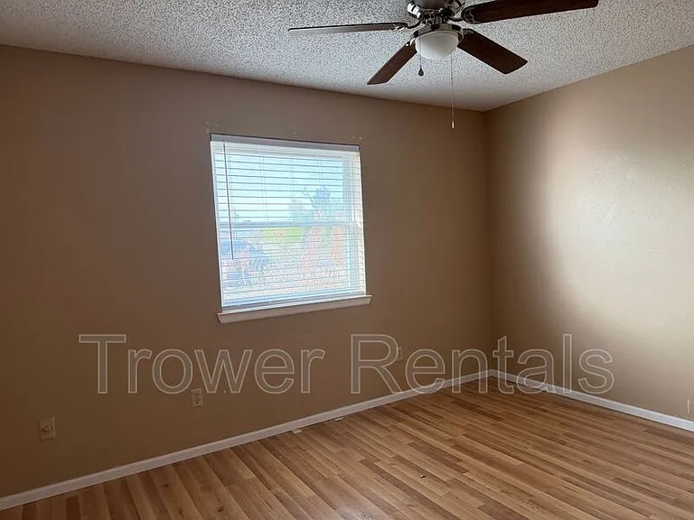 9016 W Valley Meadow Ln — Photo 17