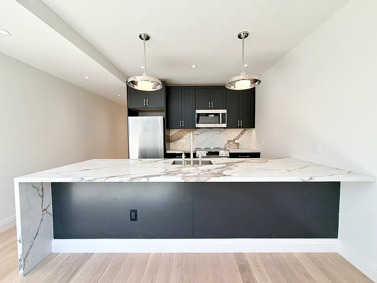 57 Christopher St #5B — Photo 8