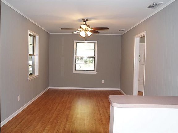 4th image of 1551 W 5th Ave