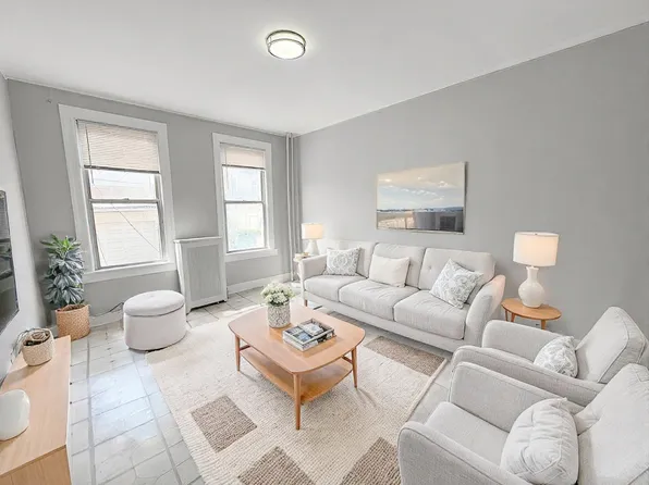 622 East 3rd Street image 1 of 8