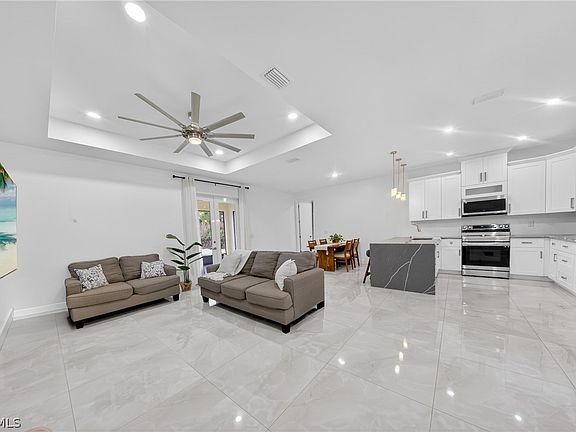 5th image of 1109 Congress Ave